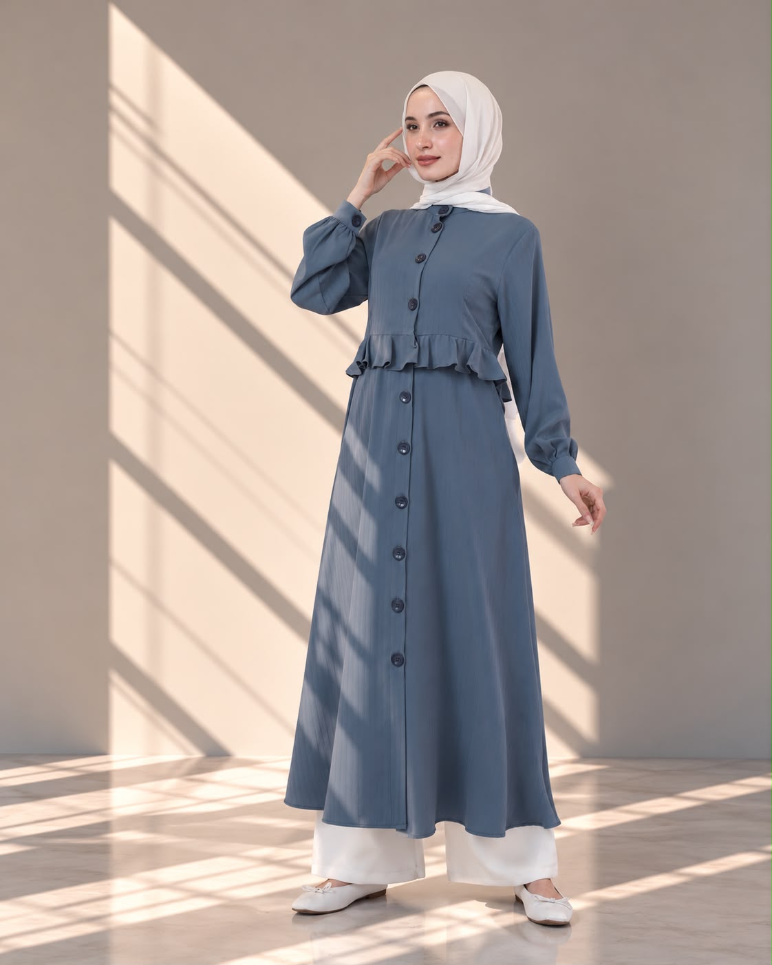 تونيك طويل بأزرار أمامية وكشكش عند الخصر