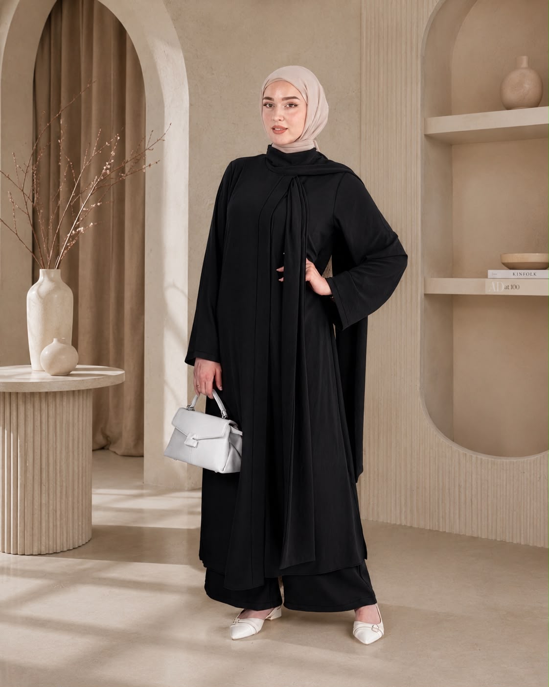 طقم بتفاصيل انسيابية