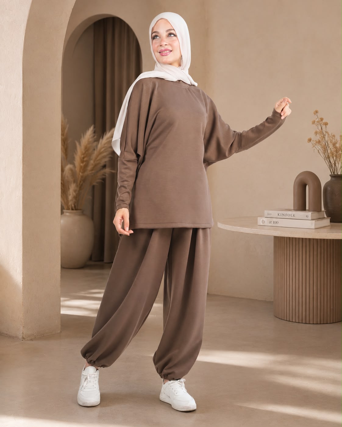 طقم سبورت نسائي بقصة مريحة