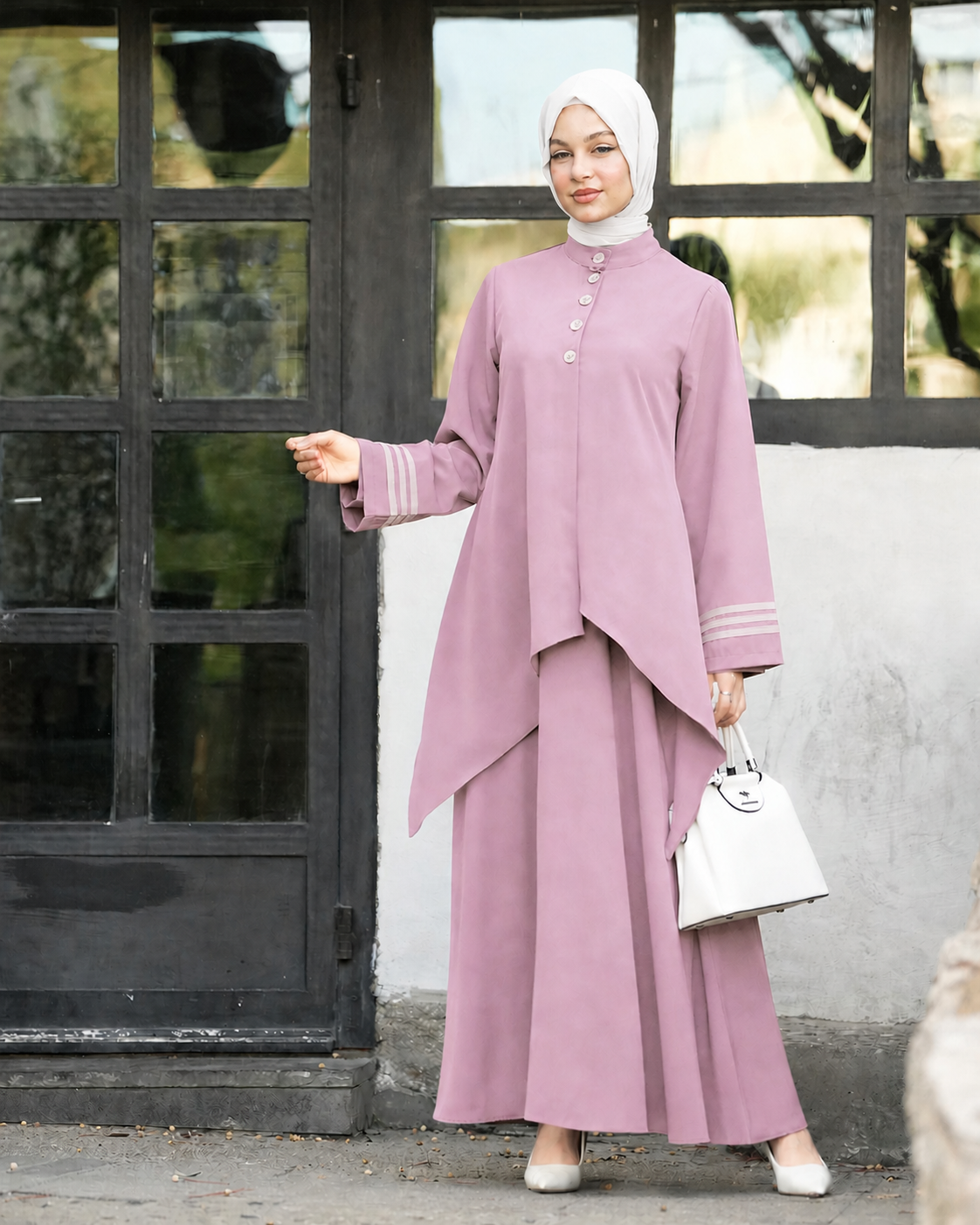 فستان قطعتين بقصة انسيابية عصرية