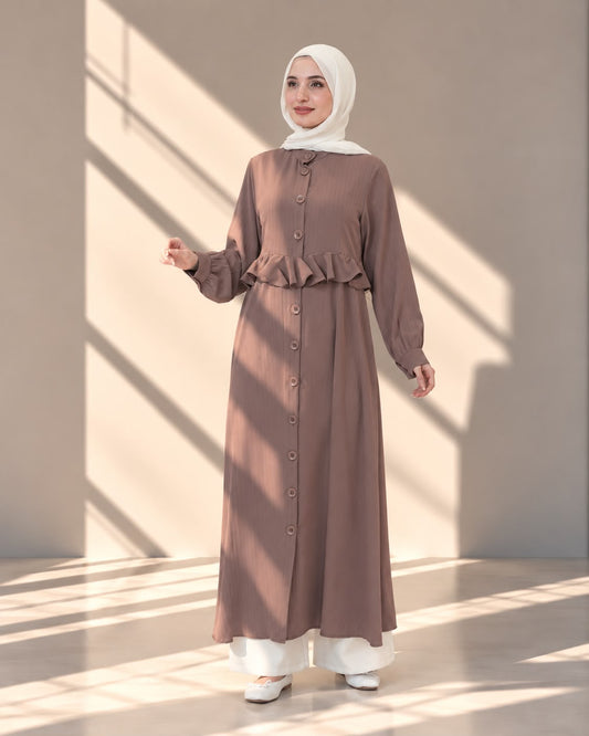 تونيك طويل بأزرار أمامية وكشكش عند الخصر